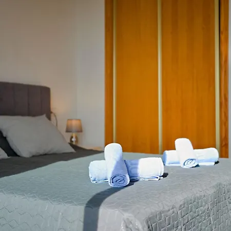 Imperial Park-18 By Interhome